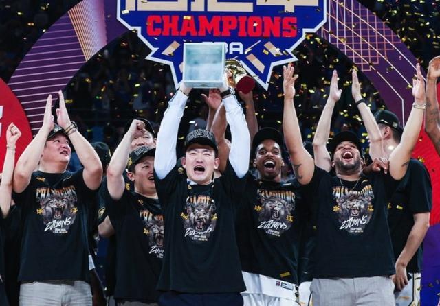 半岛体育官网-官方：浙江广厦夺得CBA总冠军被写入浙江省政府工作报告